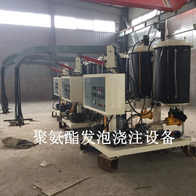 聚氨酯高壓澆注機設備